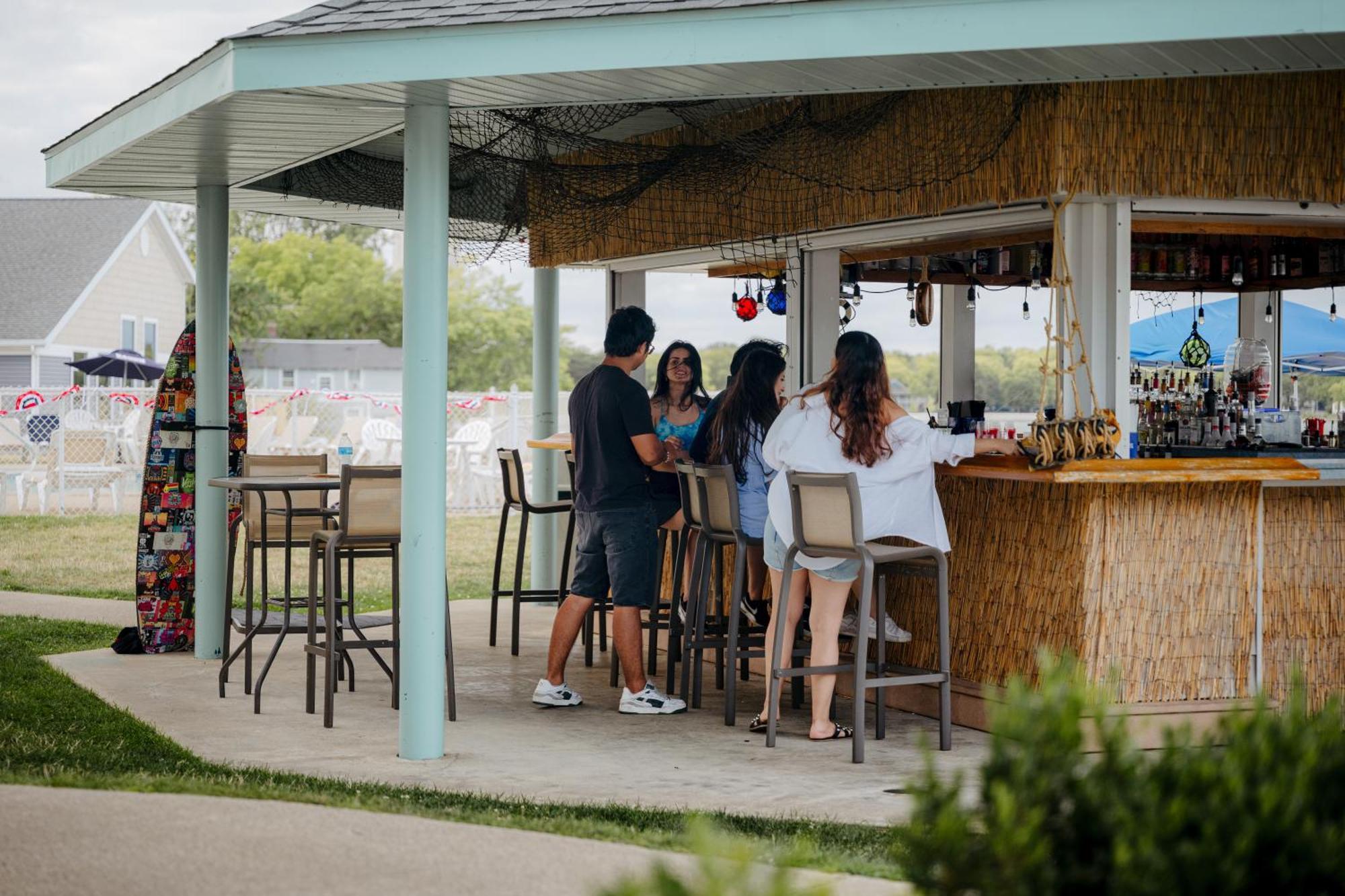 Bayshore Resort At Put-In-Bay Bagian luar foto