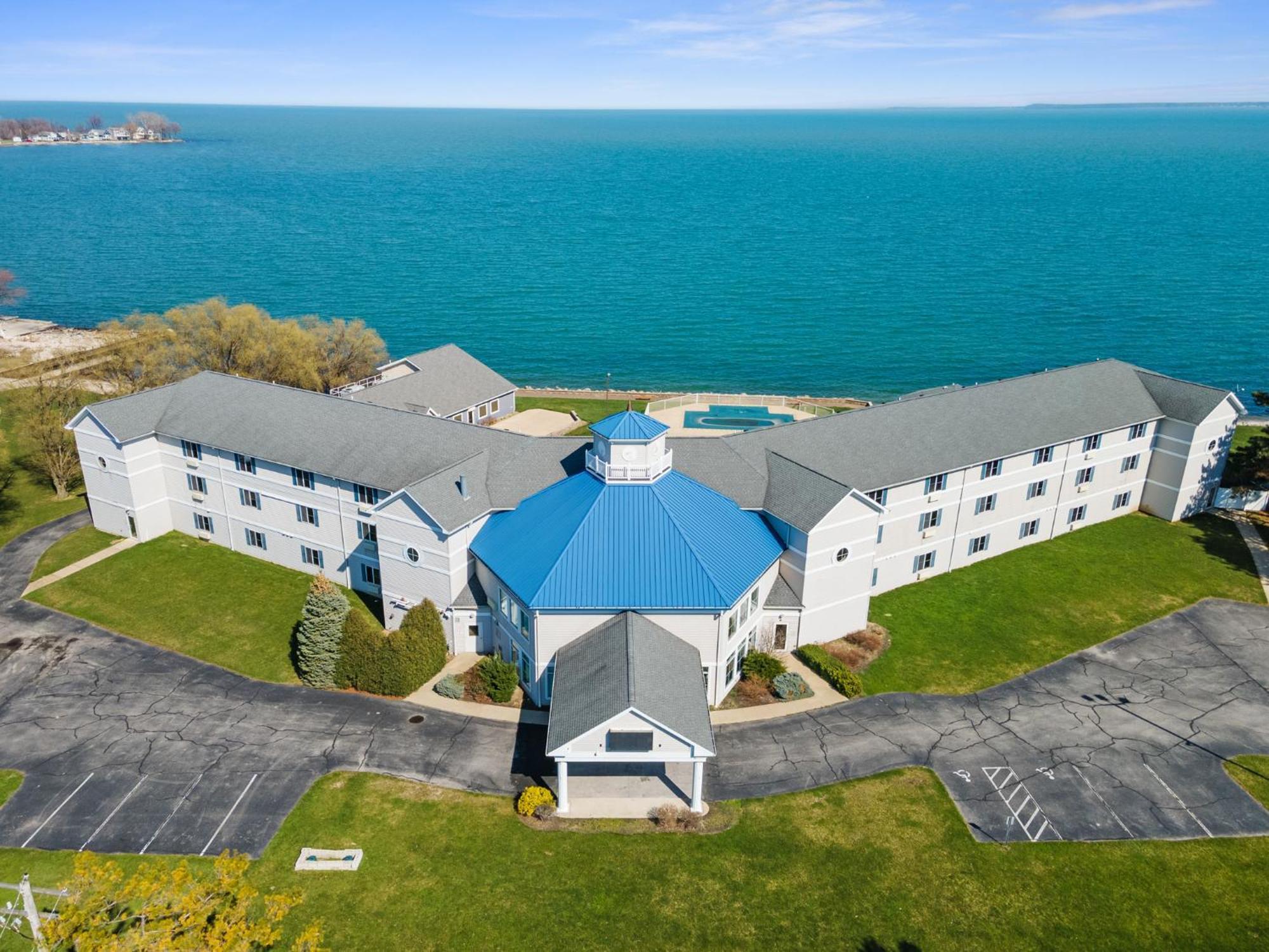 Bayshore Resort At Put-In-Bay Bagian luar foto