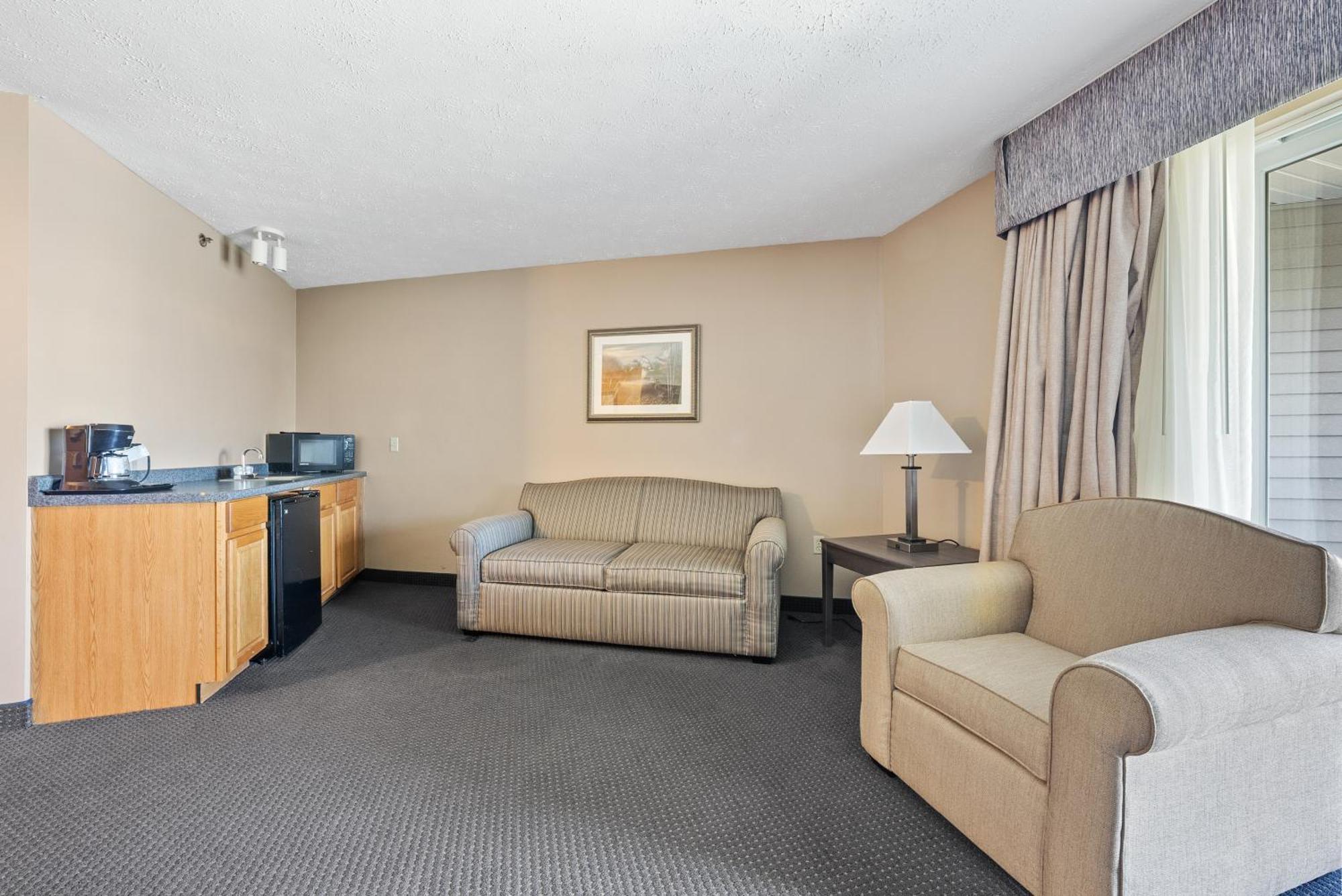 Bayshore Resort At Put-In-Bay Bagian luar foto