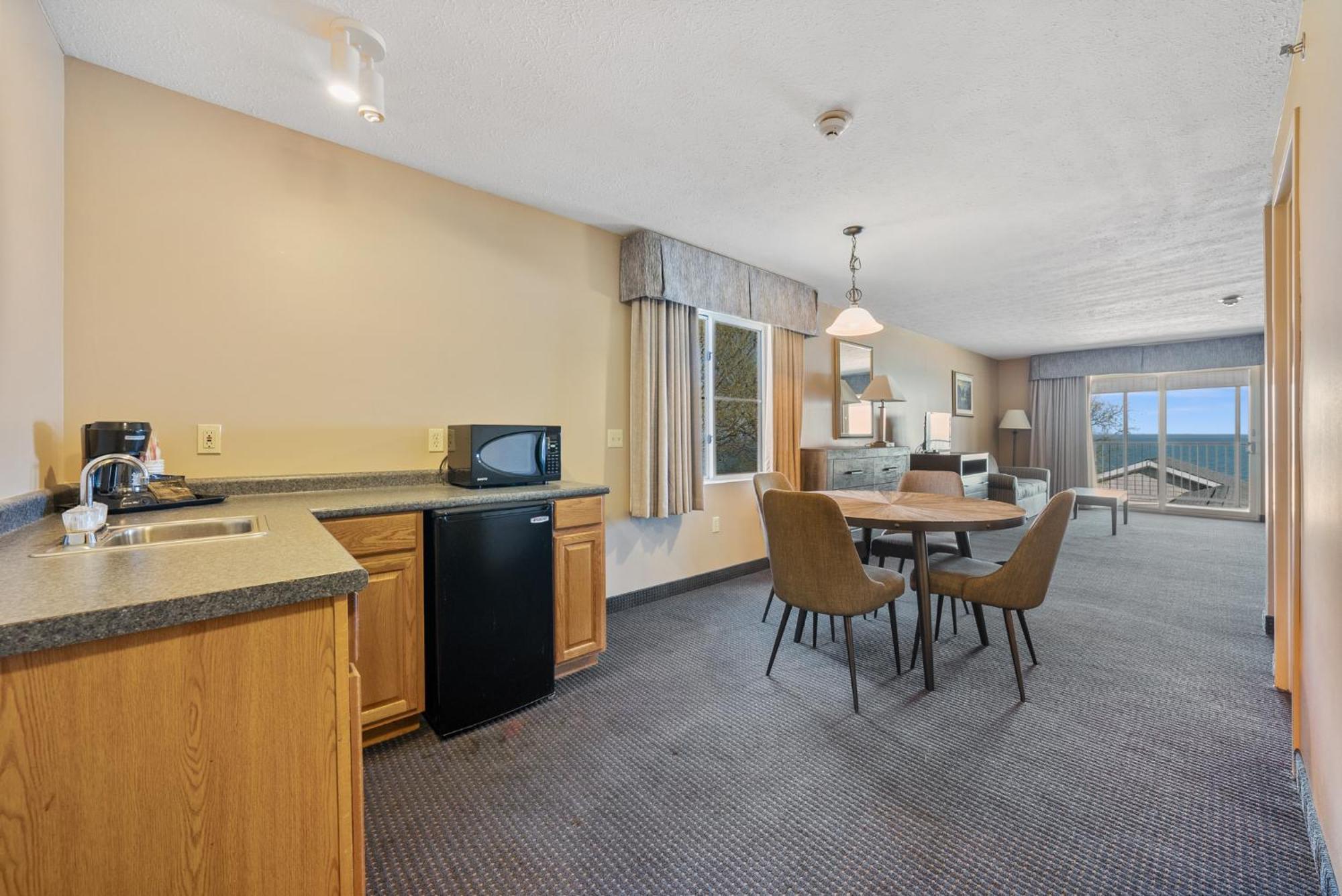 Bayshore Resort At Put-In-Bay Bagian luar foto